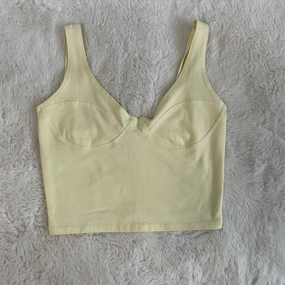 Cute pastel yellow crop top